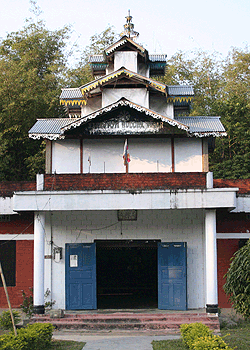 Khamyang temple